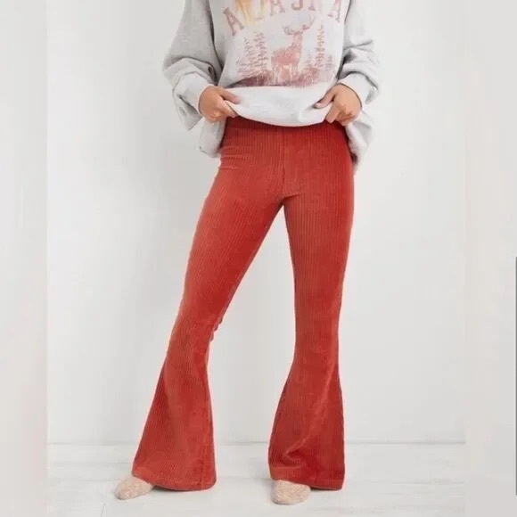 aerie GROOVE-on flares .  NWT - Picture 5 of 10